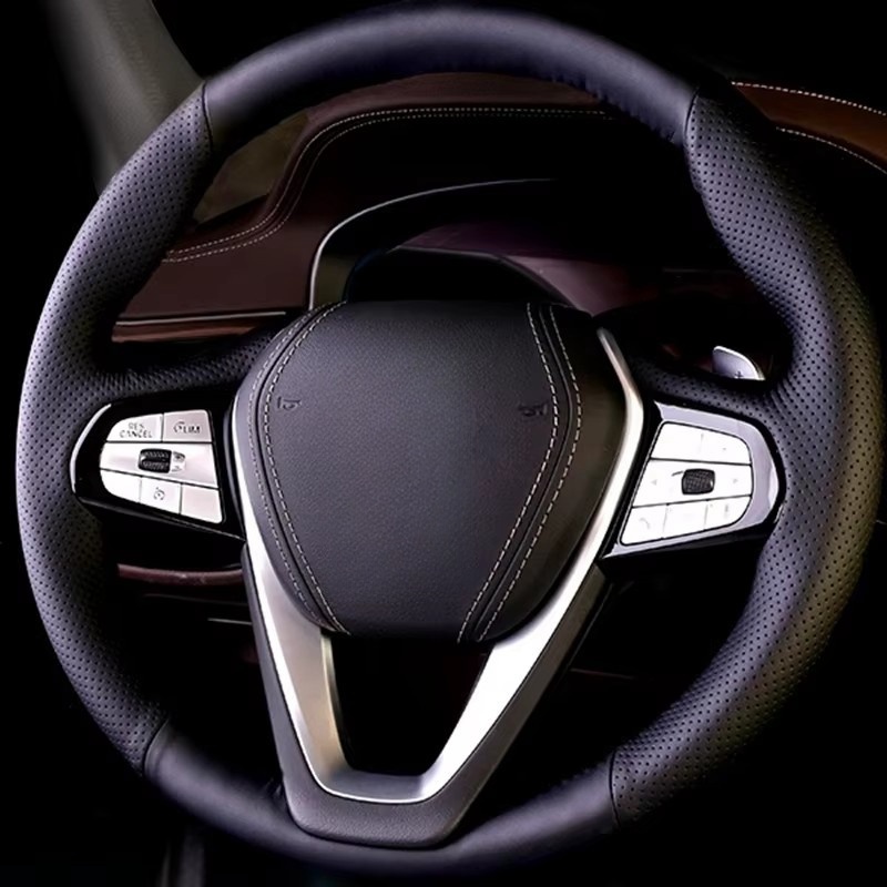 Sewing Gt - Coprivolante per auto in vera pelle