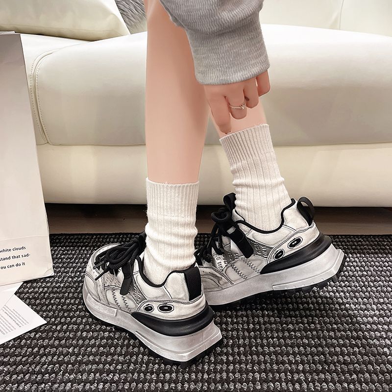 Scarpe da ginnastica robuste v - Sewing Latex recensione e prezzo