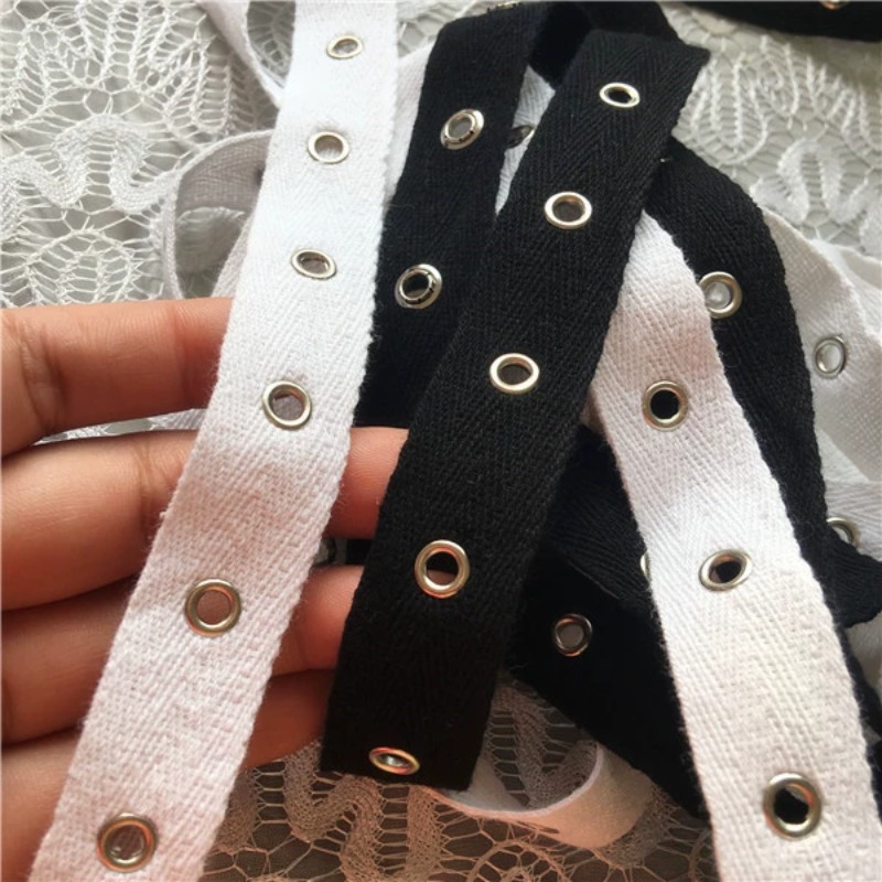 Tessitura in cotone bianco e n - Sewing Eyelet Fabric recensione e prezzo