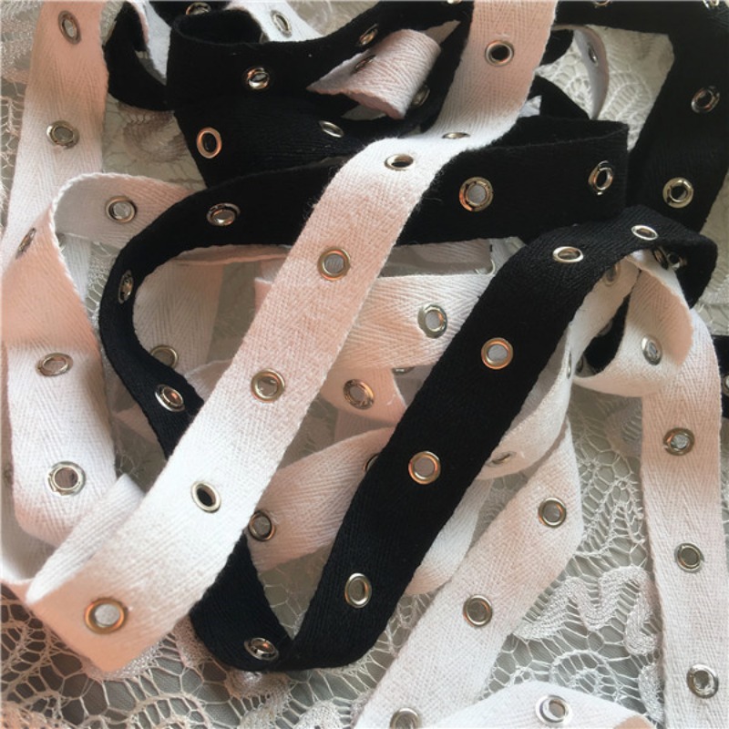 Tessitura in cotone bianco e n - Sewing Eyelet Fabric recensione e prezzo
