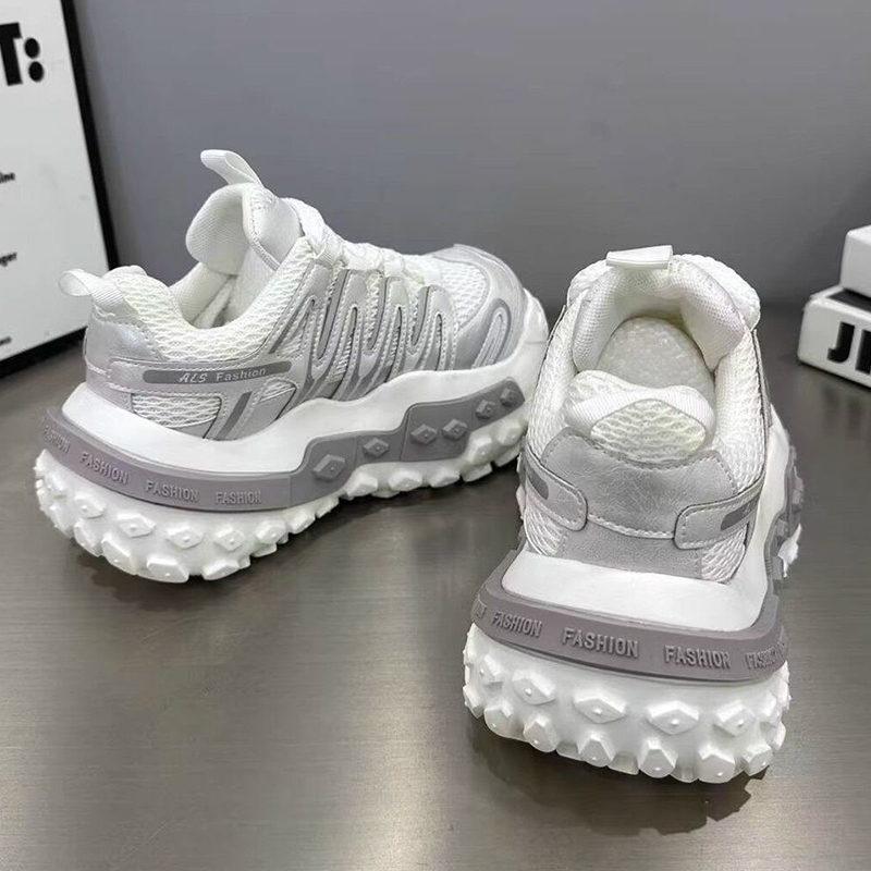 Sneakers Chunky di Alta Qualit - Sewing Latex recensione e prezzo